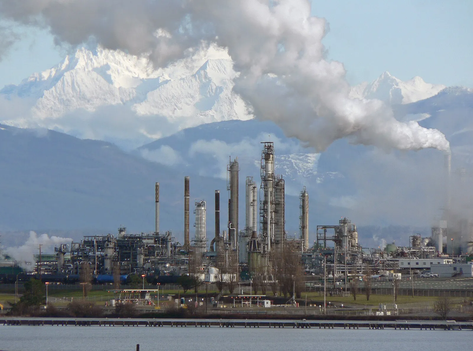 An oil refinery (illustrative)
