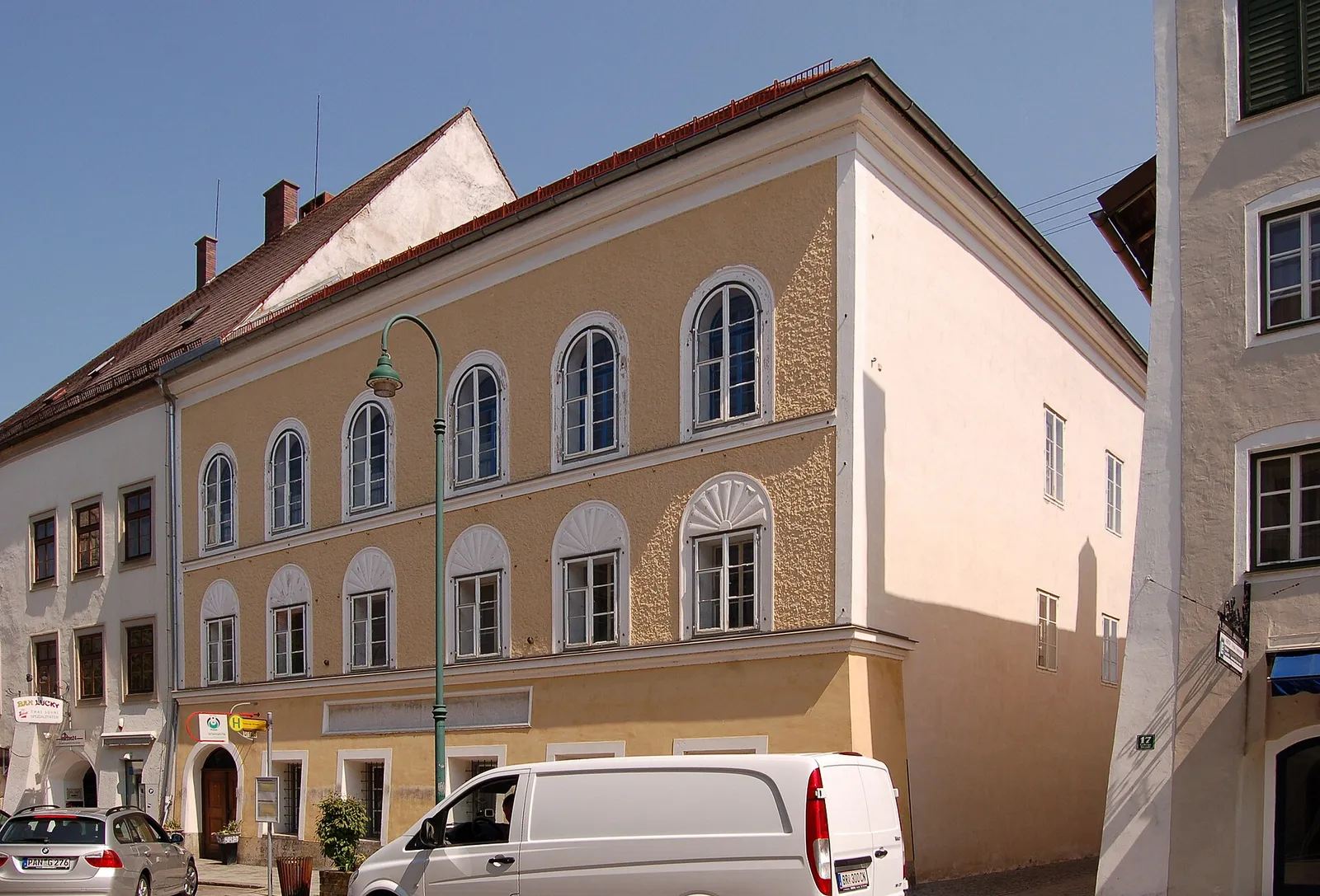 The building at Salzburger Vorstadt 15 in Braunau am Inn, Austria