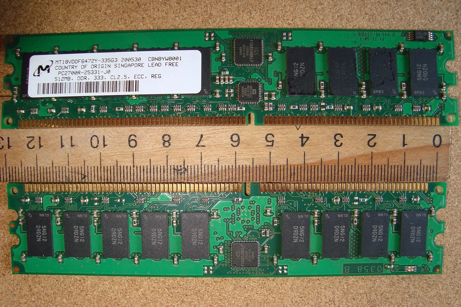 A DDR memory module (illustrative)