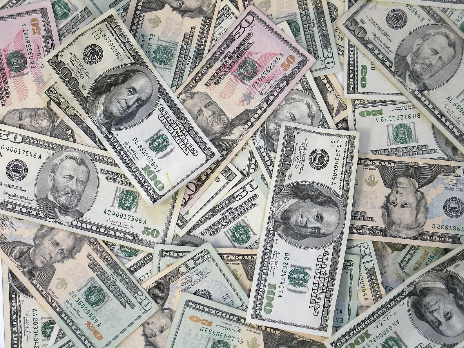 US dollar banknotes (illustrative photograph)