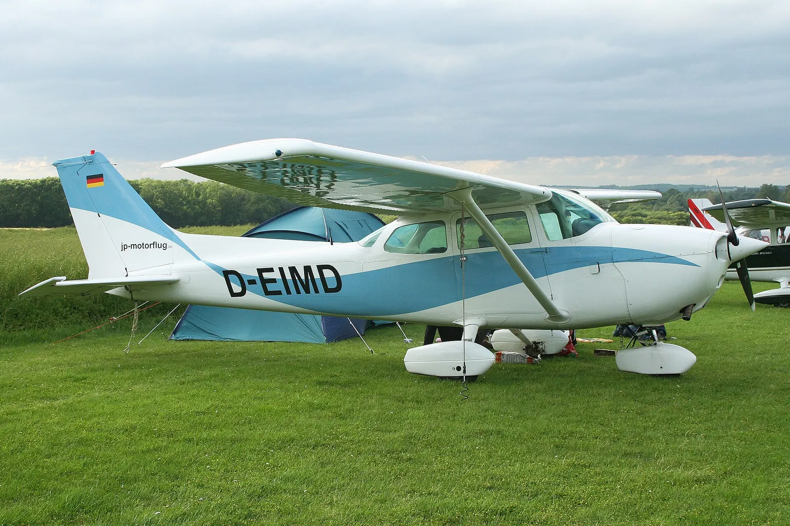 A light aircraft in flight (illustrative)