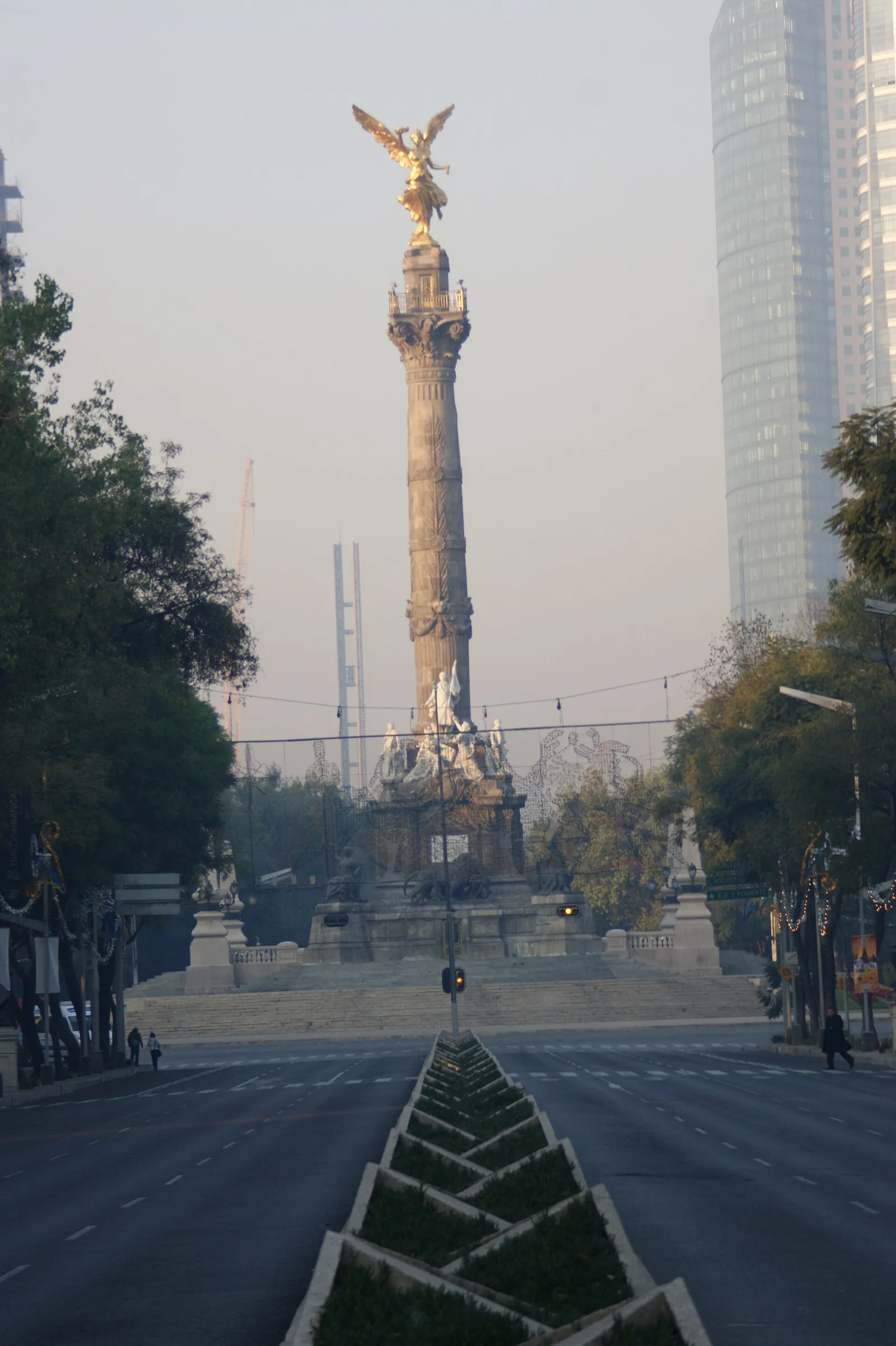 The Angel of Independence monument on Paseo de la Reforma in Mexico City