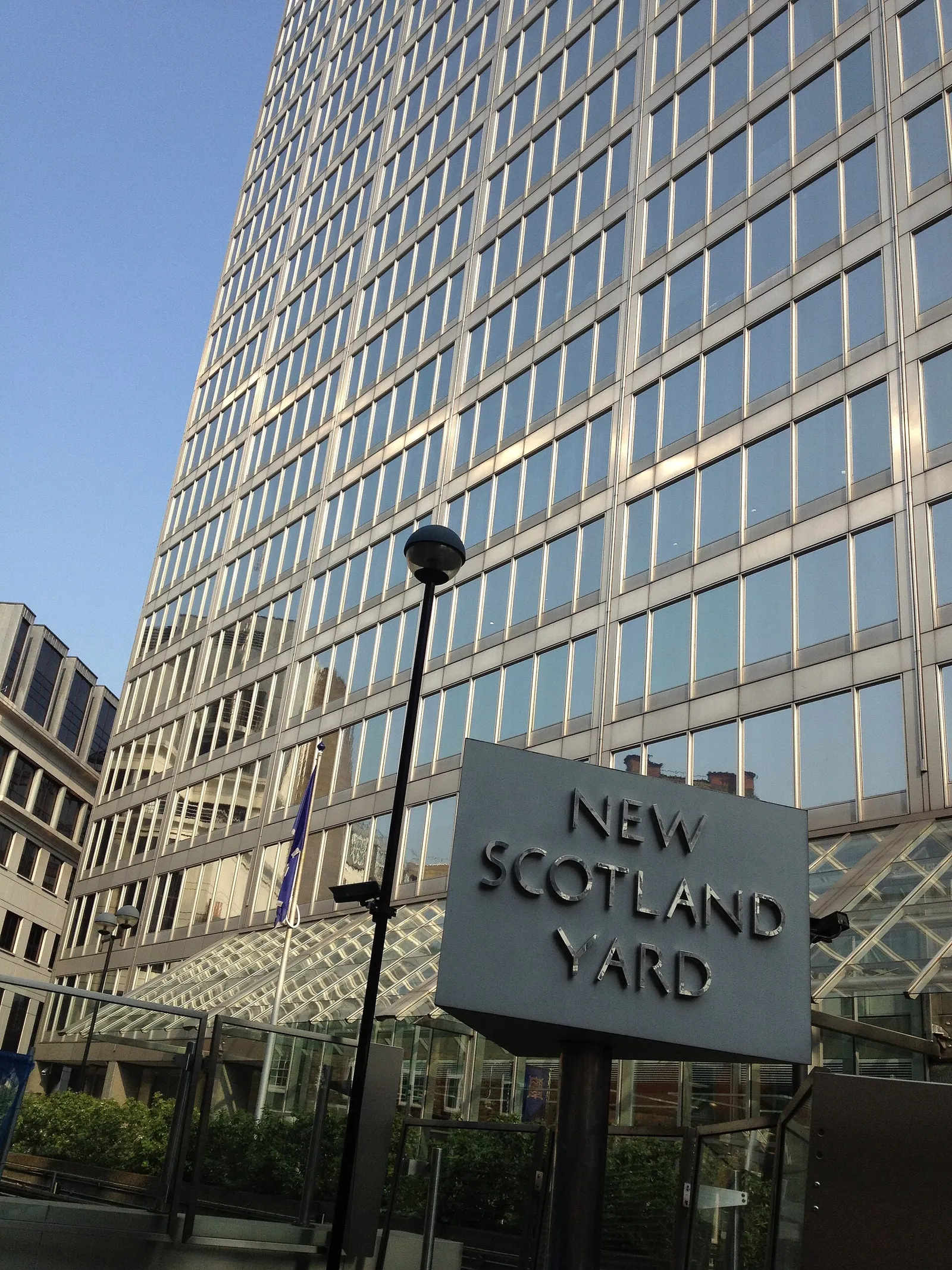 The New Scotland Yard sign outside the Metropolitan Police headquarters in London (file image)