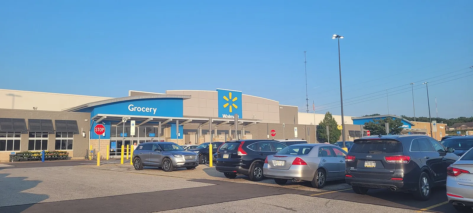 A Walmart supercenter storefront