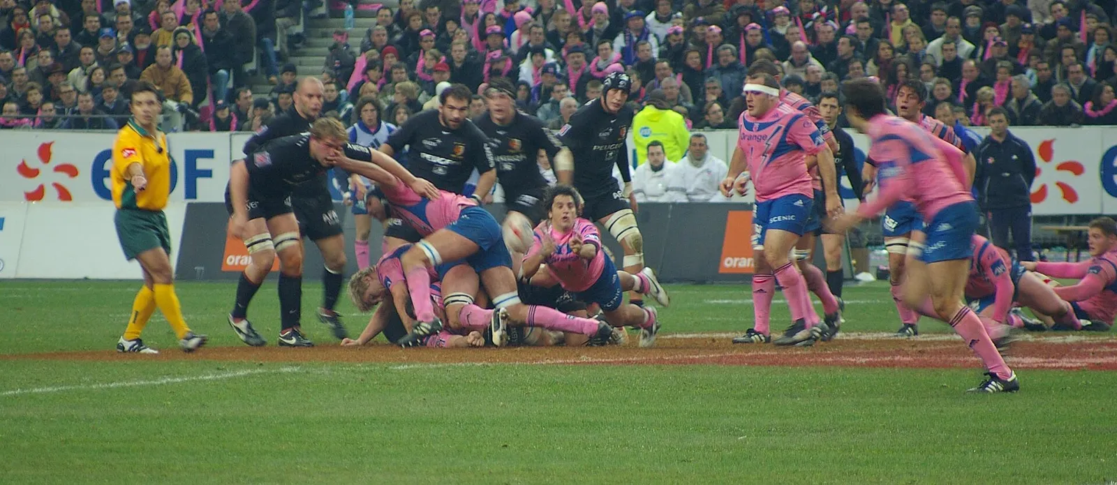 Players contest the ball in a rugby union match (file image)
