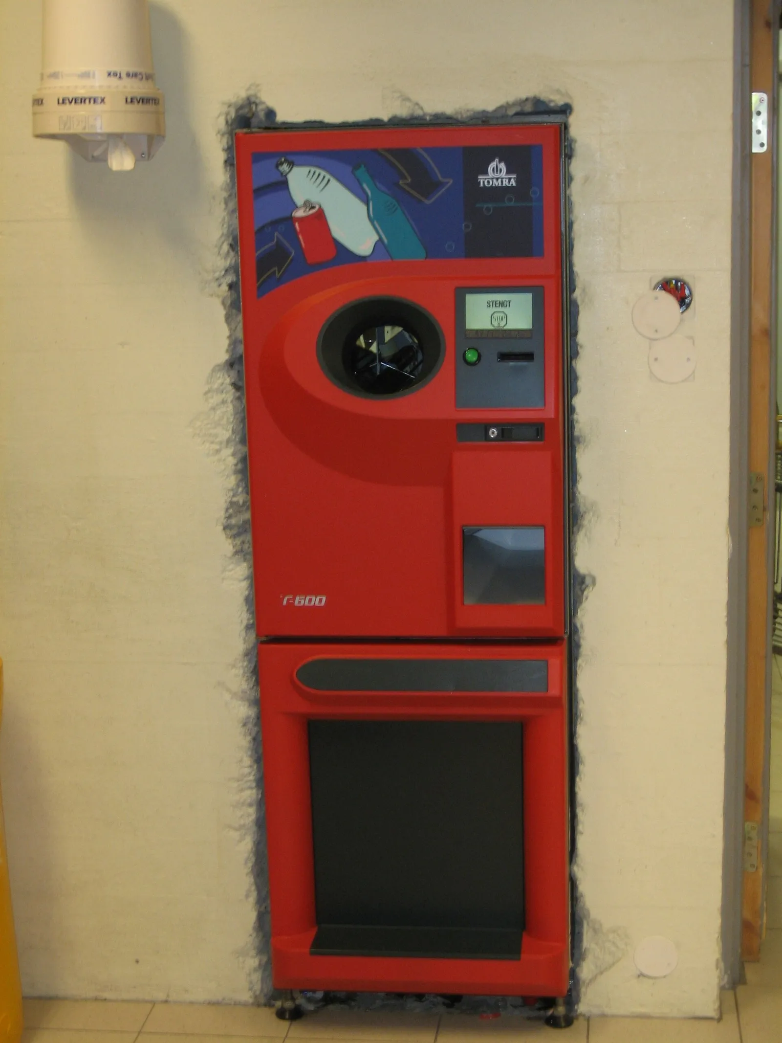 A reverse-vending machine for returning drinks containers